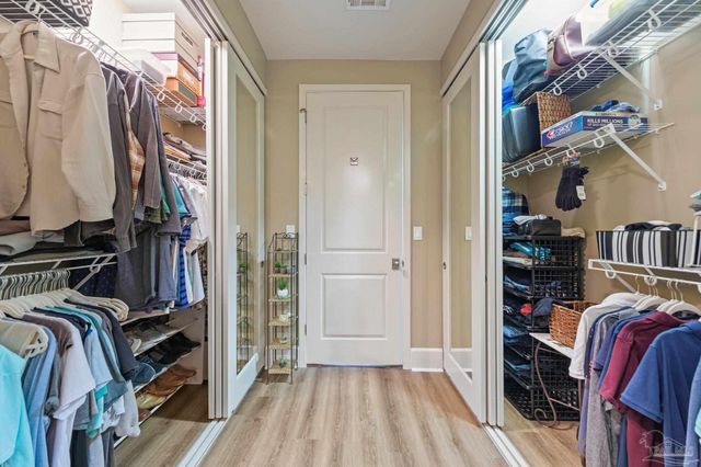 217 W Jackson St 12, Pensacola, FL 32501