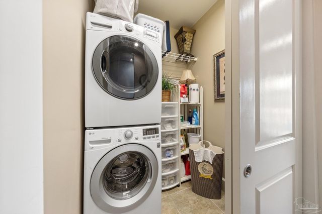 217 W Jackson St 12, Pensacola, FL 32501