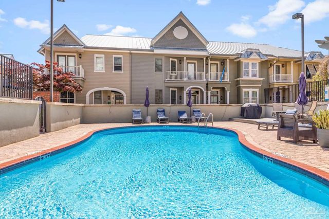 217 W Jackson St 12, Pensacola, FL 32501