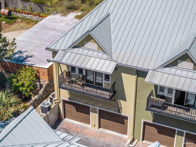 217 W Jackson St 12, Pensacola, FL 32501