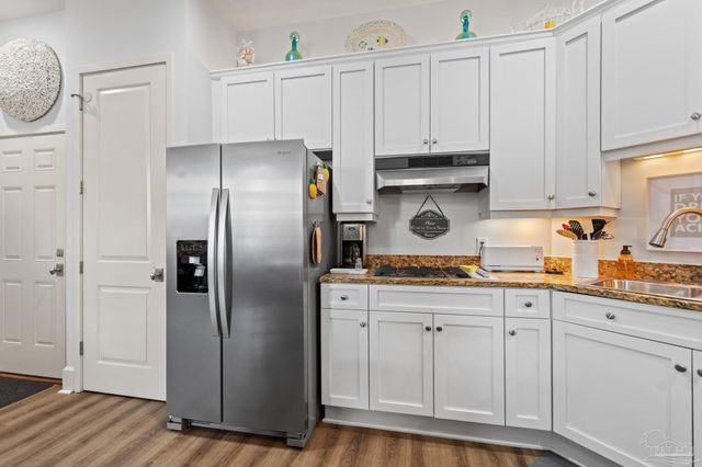 217 W Jackson St 12, Pensacola, FL 32501