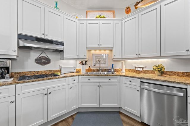 217 W Jackson St 12, Pensacola, FL 32501