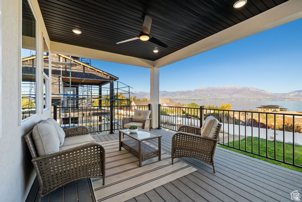 Image 31 of property listing at 3472 S KILLDEER DR, Saratoga Springs, UT 84045