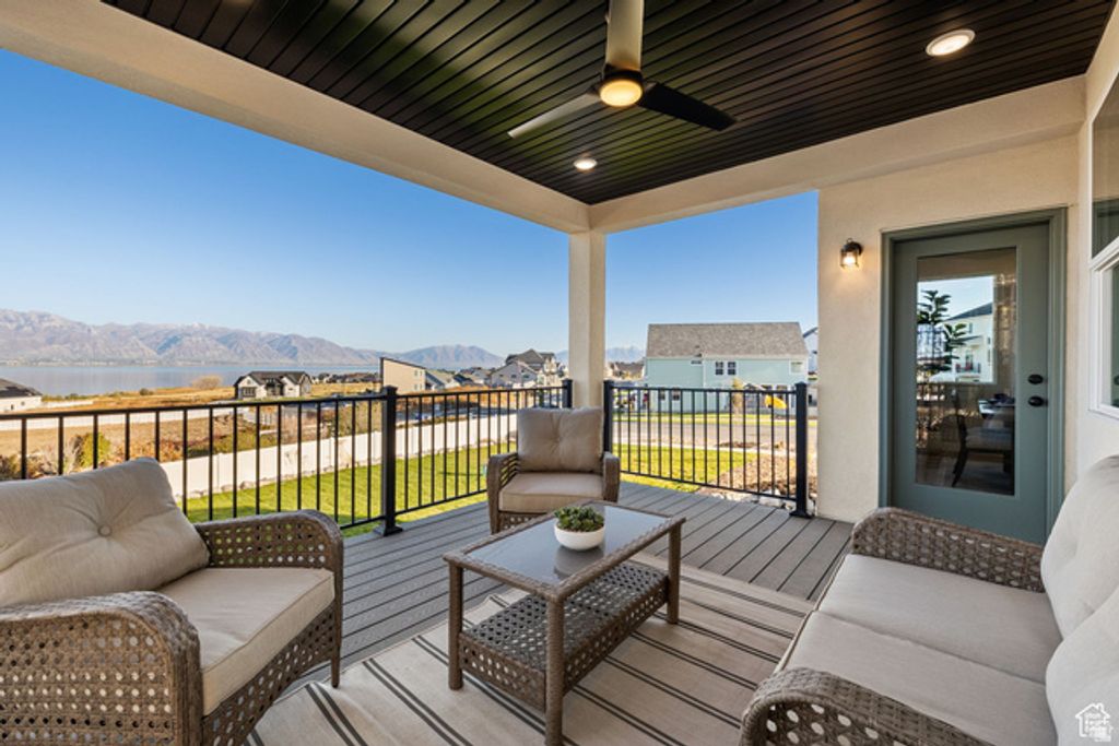 Image 42 of property listing at 3472 S KILLDEER DR, Saratoga Springs, UT 84045