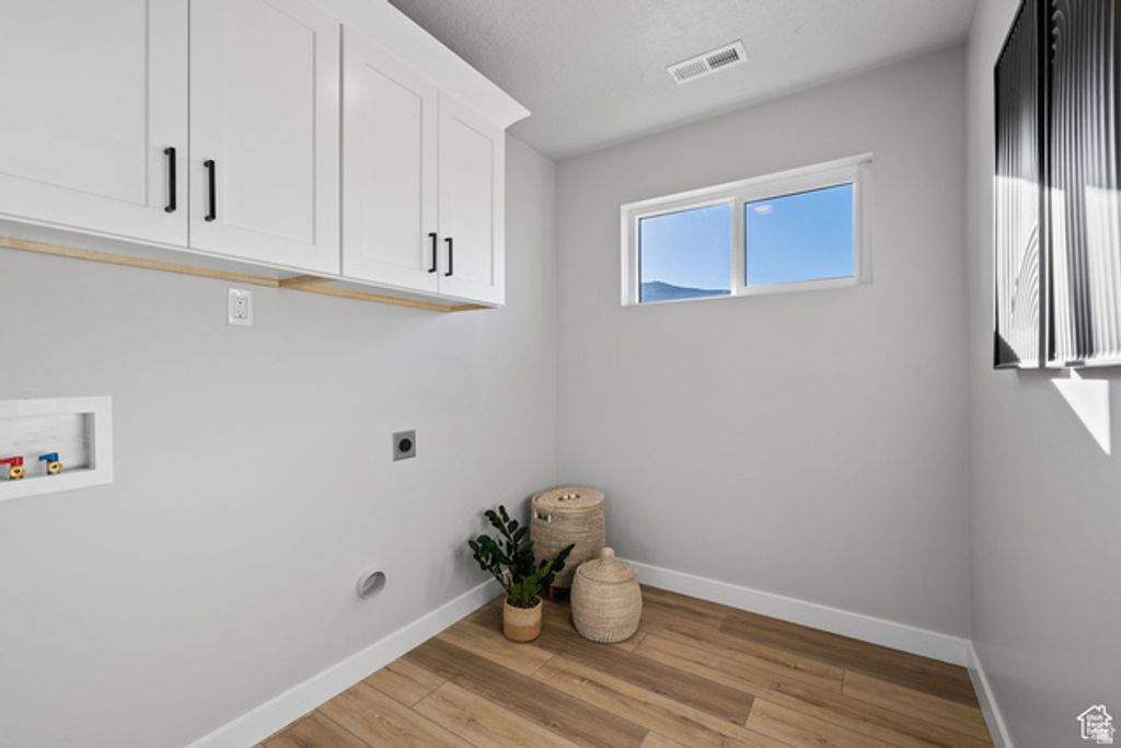 Image 45 of property listing at 3472 S KILLDEER DR, Saratoga Springs, UT 84045
