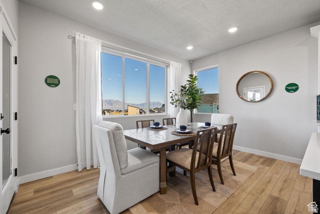 Image 7 of property listing at 3472 S KILLDEER DR, Saratoga Springs, UT 84045