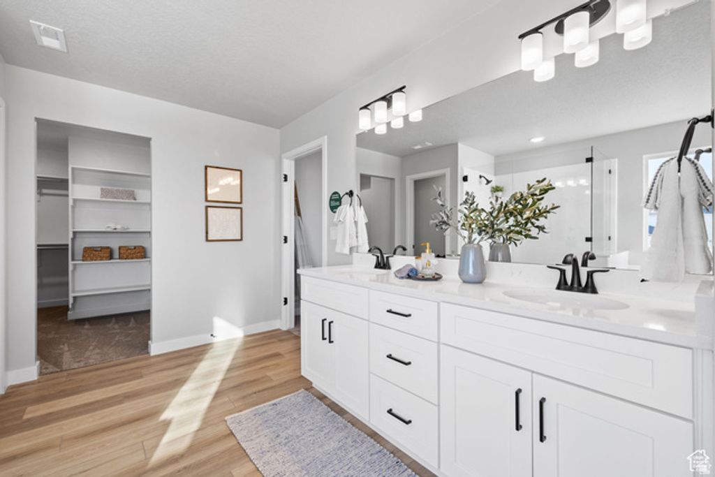 Image 9 of property listing at 3472 S KILLDEER DR, Saratoga Springs, UT 84045