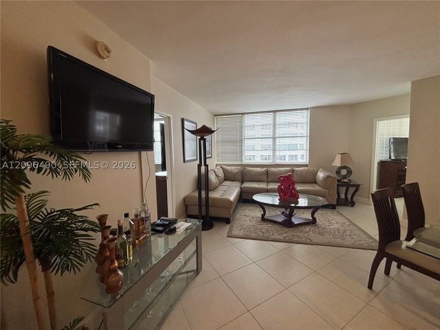 801 Brickell Bay Dr 1265, Miami, FL 33131
