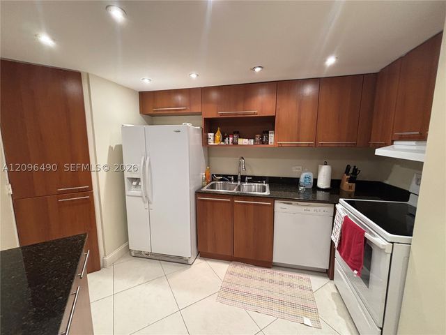 801 Brickell Bay Dr 1265, Miami, FL 33131