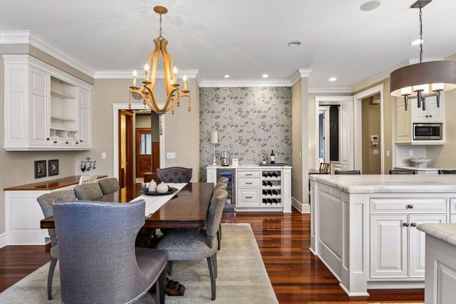 8662 Great Waters Alcove, Eden Prairie, MN 55347