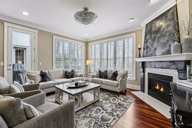 8662 Great Waters Alcove, Eden Prairie, MN 55347
