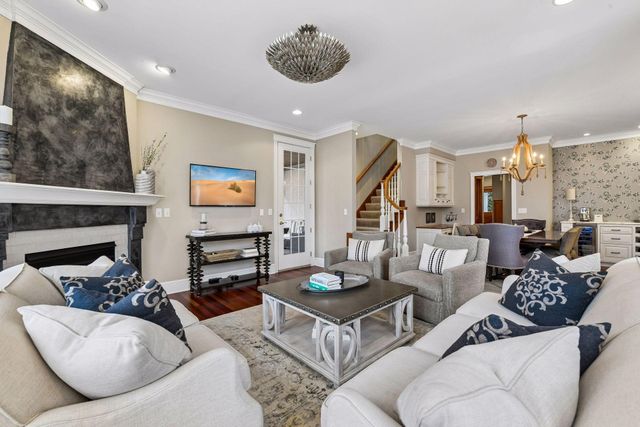 8662 Great Waters Alcove, Eden Prairie, MN 55347