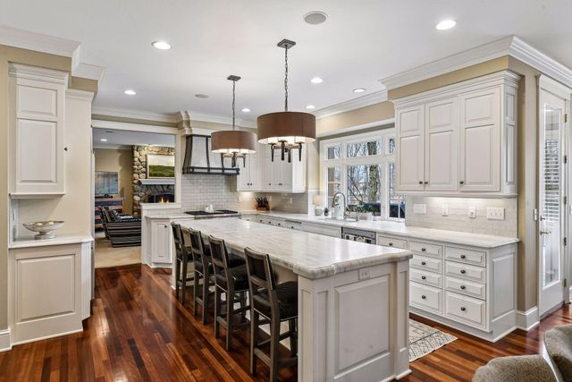 8662 Great Waters Alcove, Eden Prairie, MN 55347