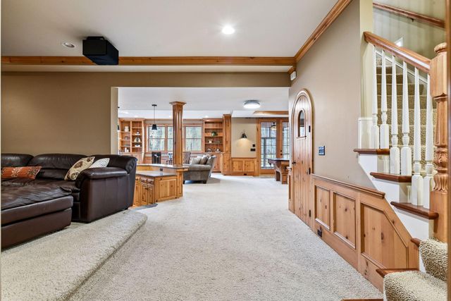 8662 Great Waters Alcove, Eden Prairie, MN 55347
