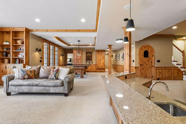 8662 Great Waters Alcove, Eden Prairie, MN 55347