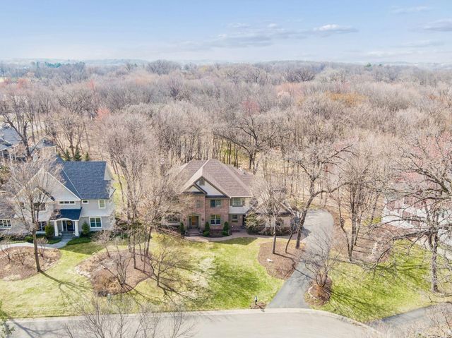 8662 Great Waters Alcove, Eden Prairie, MN 55347