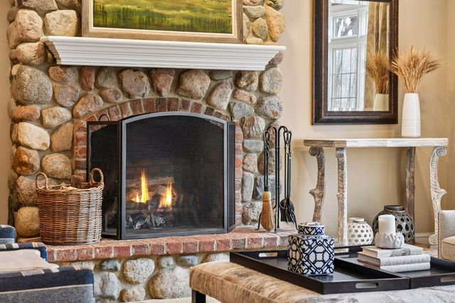 8662 Great Waters Alcove, Eden Prairie, MN 55347