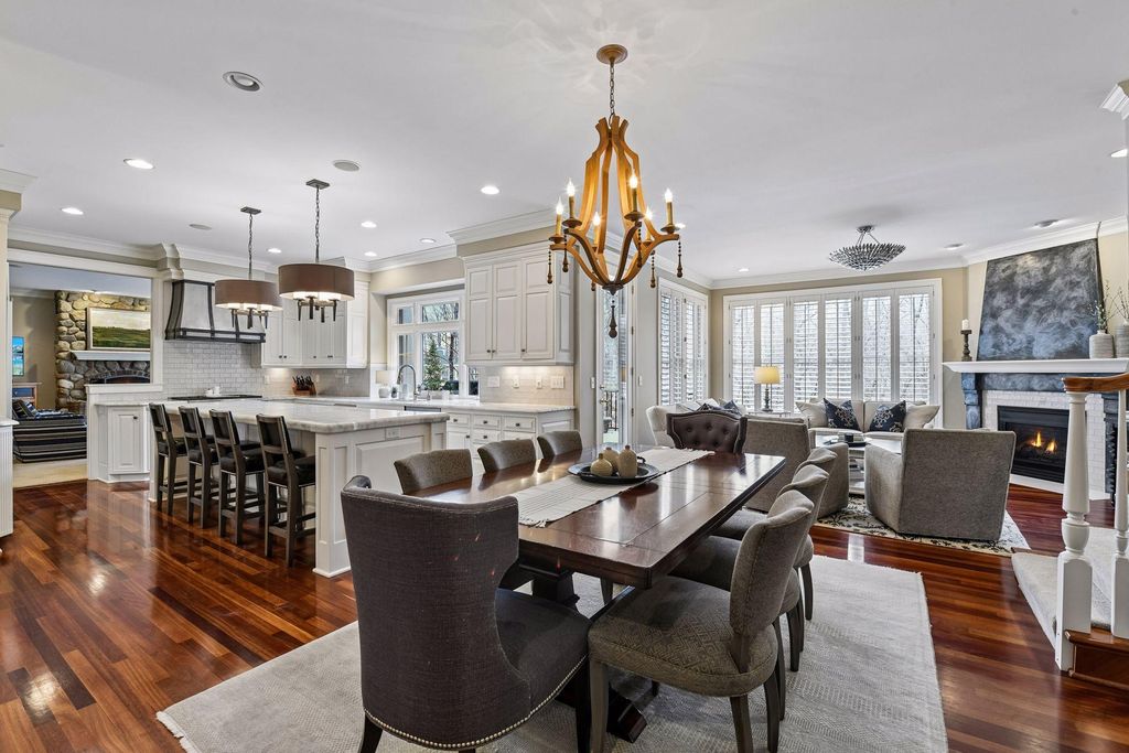 8662 Great Waters Alcove, Eden Prairie, MN 55347