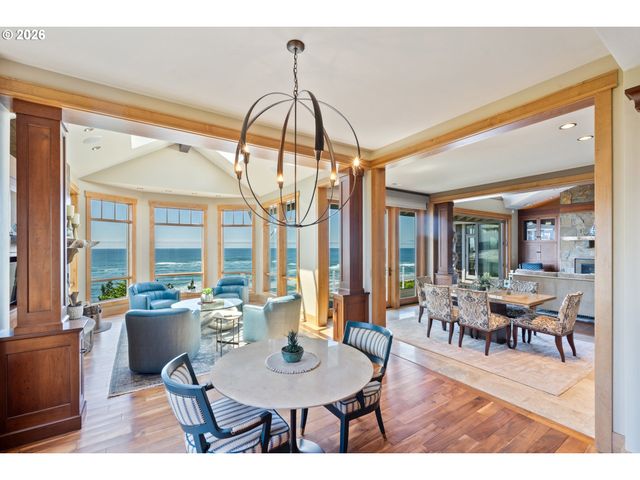 280 FALL CREEK Dr, Tillamook, OR 97141