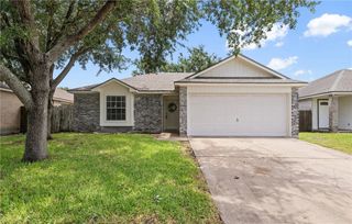 7926 Falcon Dr, Corpus Christi, TX 78414