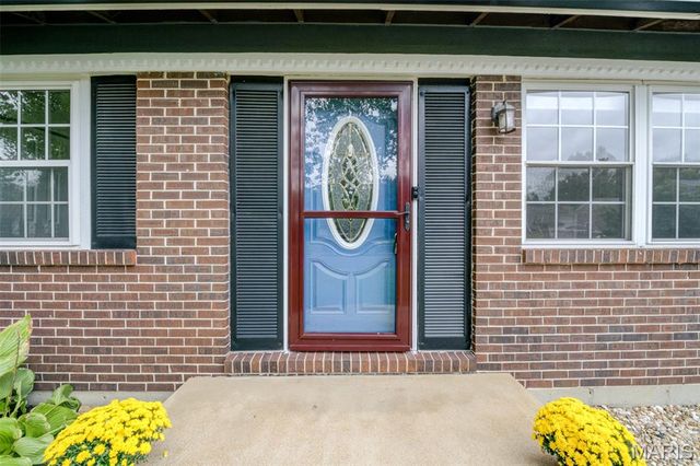 3215 Janton Lane, St Charles, MO 63301