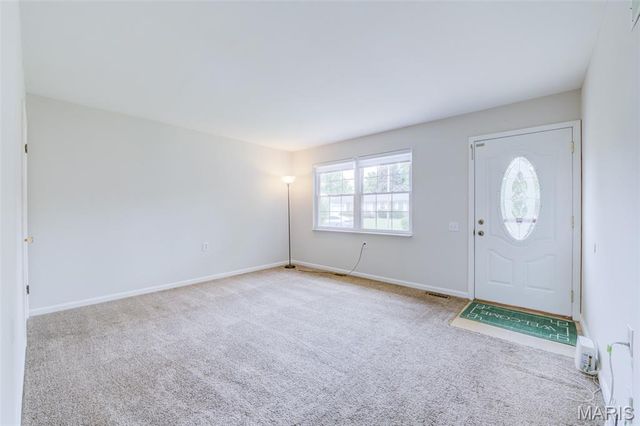 3215 Janton Lane, St Charles, MO 63301