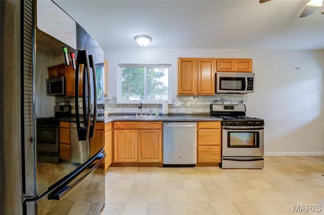 3215 Janton Lane, St Charles, MO 63301