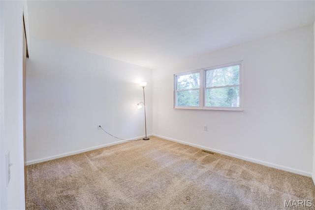 3215 Janton Lane, St Charles, MO 63301