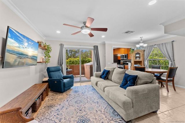 10603 Dabney 3, San Diego, CA 92126