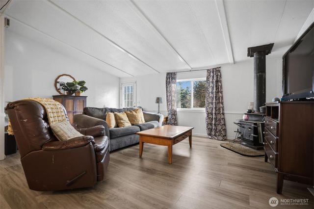 441 NE Schooner Loop, Belfair, WA 98528