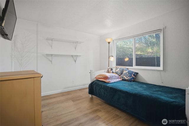 441 NE Schooner Loop, Belfair, WA 98528