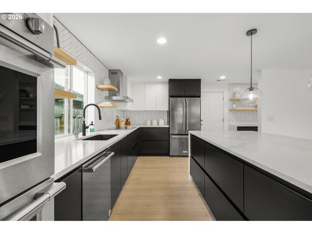 17007 Ne 22ND St, Vancouver, WA 98684