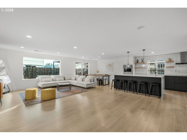 17007 Ne 22ND St, Vancouver, WA 98684