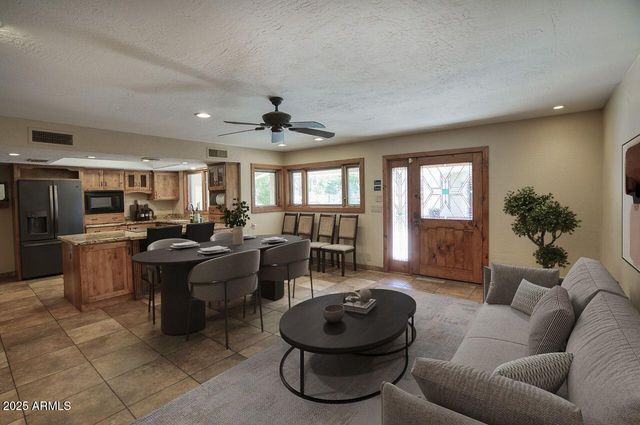 201 E CITATION Lane, Tempe, AZ 85284