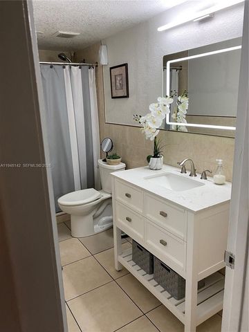 1890 W 56th St 1221, Hialeah, FL 33012