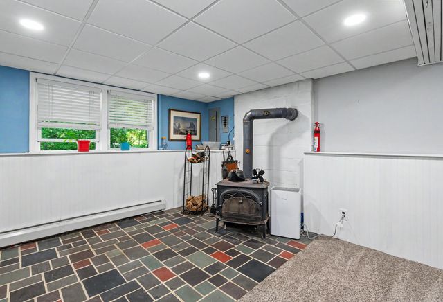 14 Tomahawk Drive, Merrimack, NH 03054