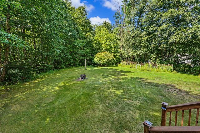 14 Tomahawk Drive, Merrimack, NH 03054