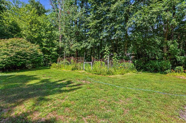 14 Tomahawk Drive, Merrimack, NH 03054