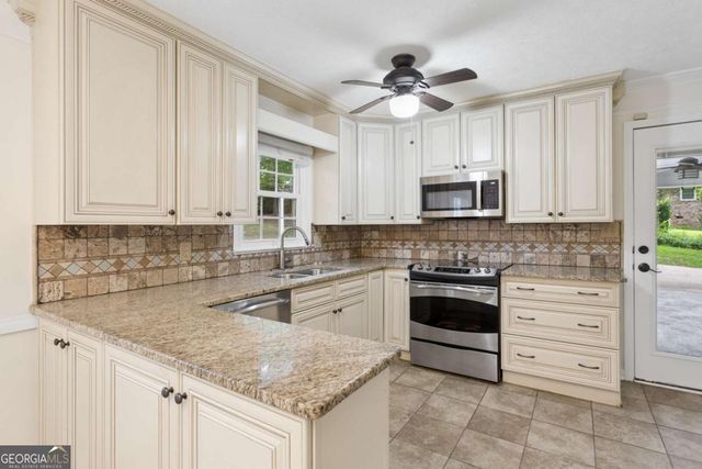 4165 Westview Street, Douglasville, GA 30135