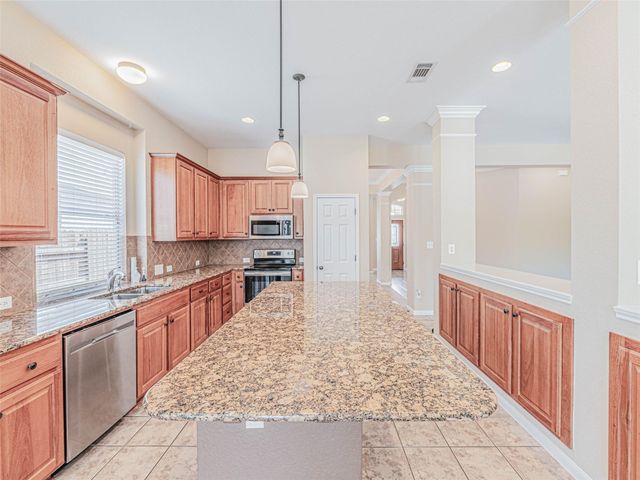 2009 Tillman DR, Cedar Park, TX 78613