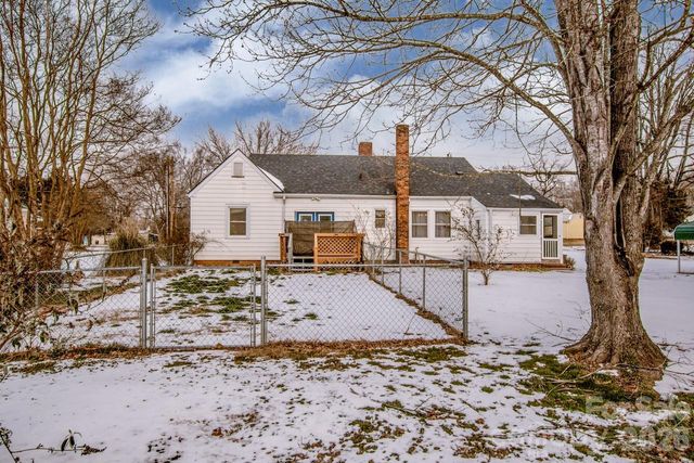 198 Center Street, Cooleemee, NC 27014