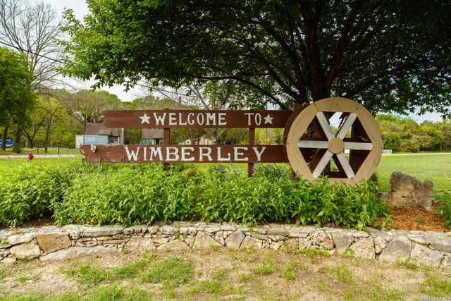 105 S Park RD, Wimberley, TX 78676