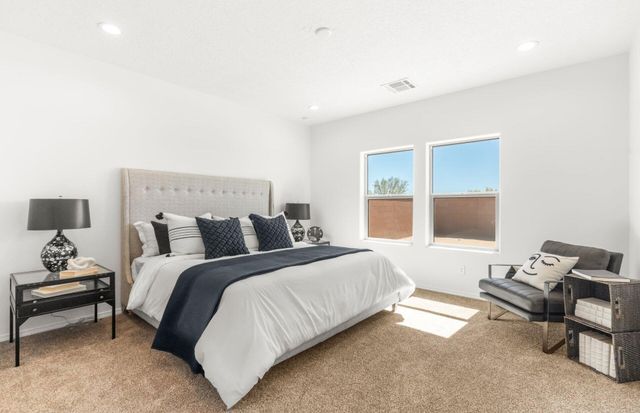 273 Spectrum Avenue SW, Rio Rancho, NM 87124
