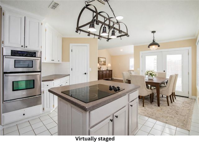 2 Oak Ridge Lane, Bentonville, AR 72712