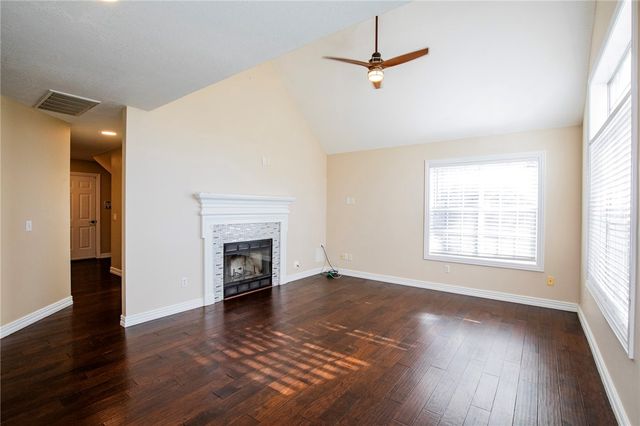 2 Oak Ridge Lane, Bentonville, AR 72712