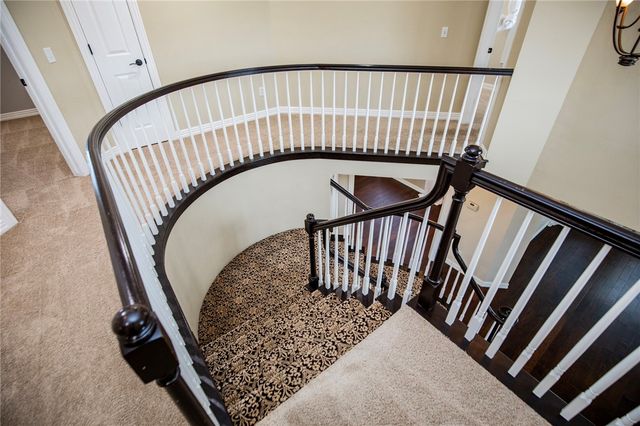 2 Oak Ridge Lane, Bentonville, AR 72712