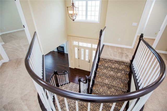 2 Oak Ridge Lane, Bentonville, AR 72712