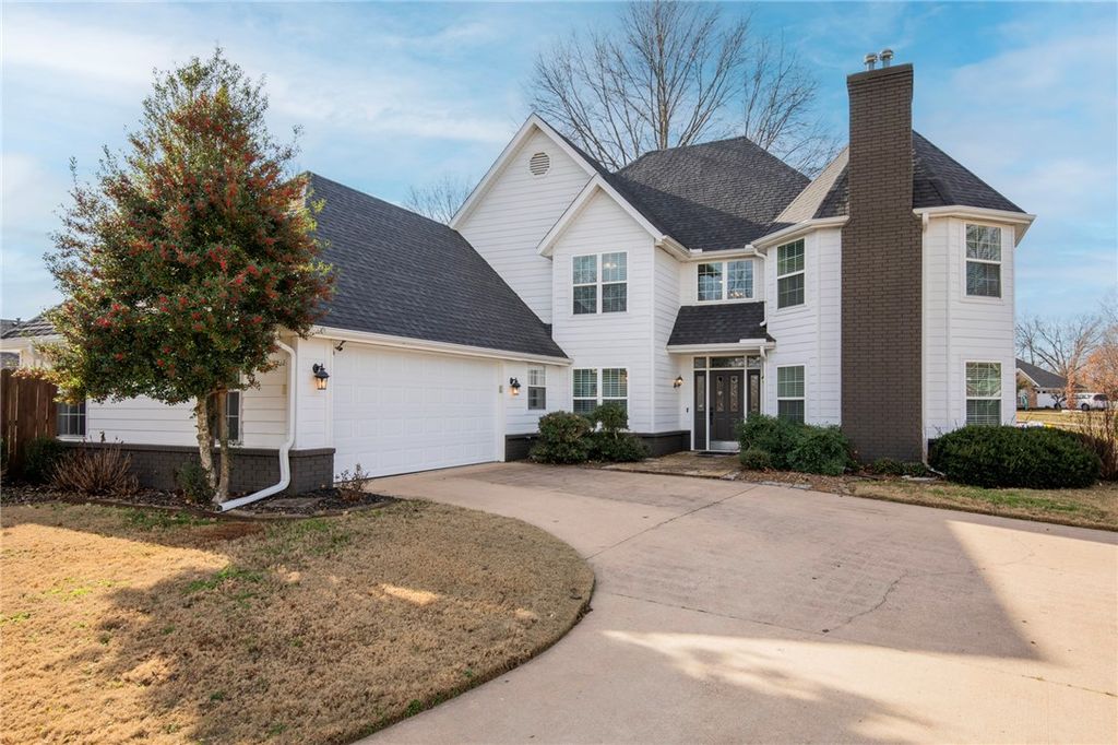 2 Oak Ridge Lane, Bentonville, AR 72712