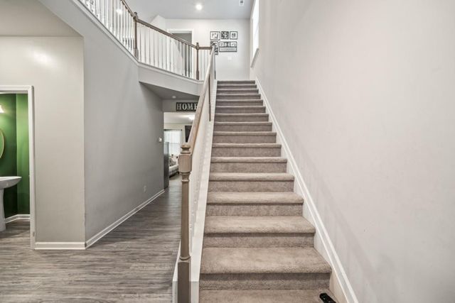 315 Pinewood Drive, Woodstock, GA 30189