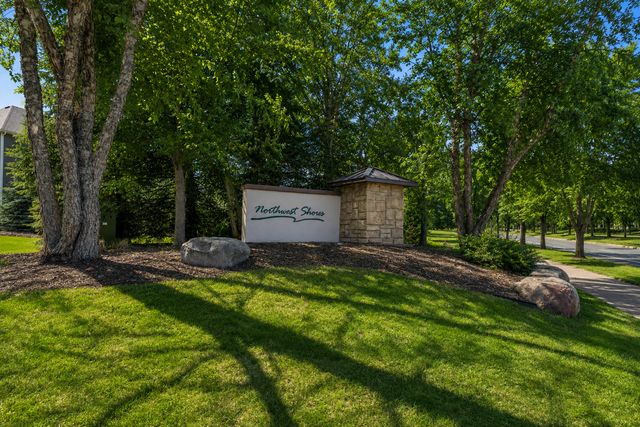 2960 122nd Court NE, Blaine, MN 55449